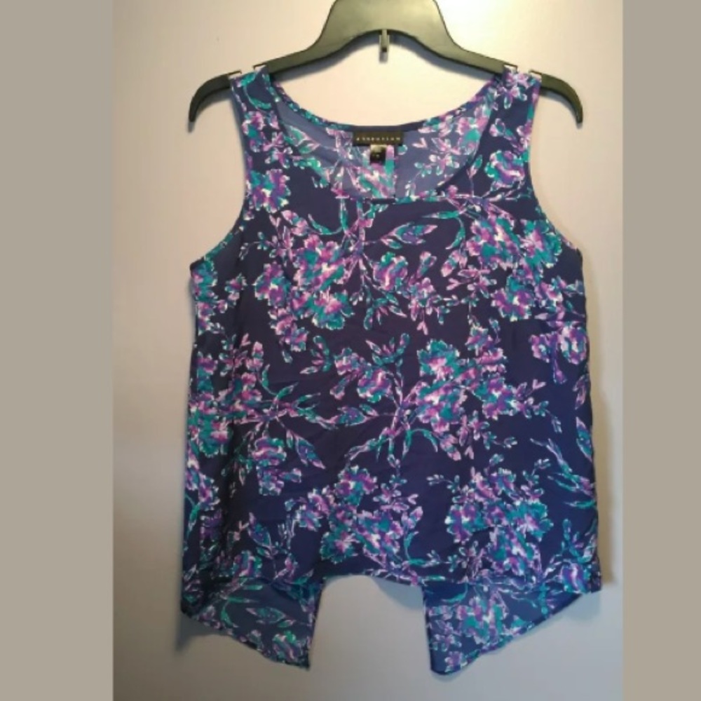 Attention Tank Blouse Medium Multi-color Floral